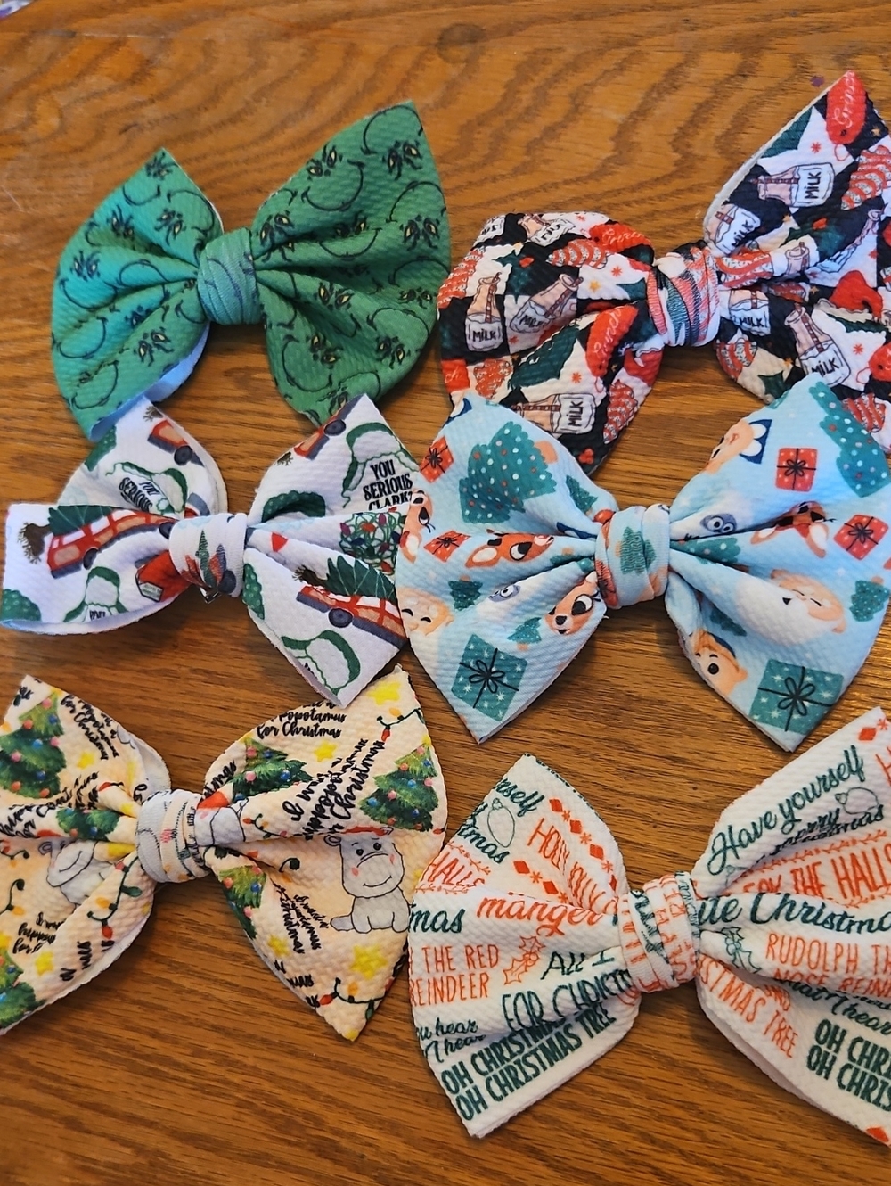 Classic Christmas Bows On Clips